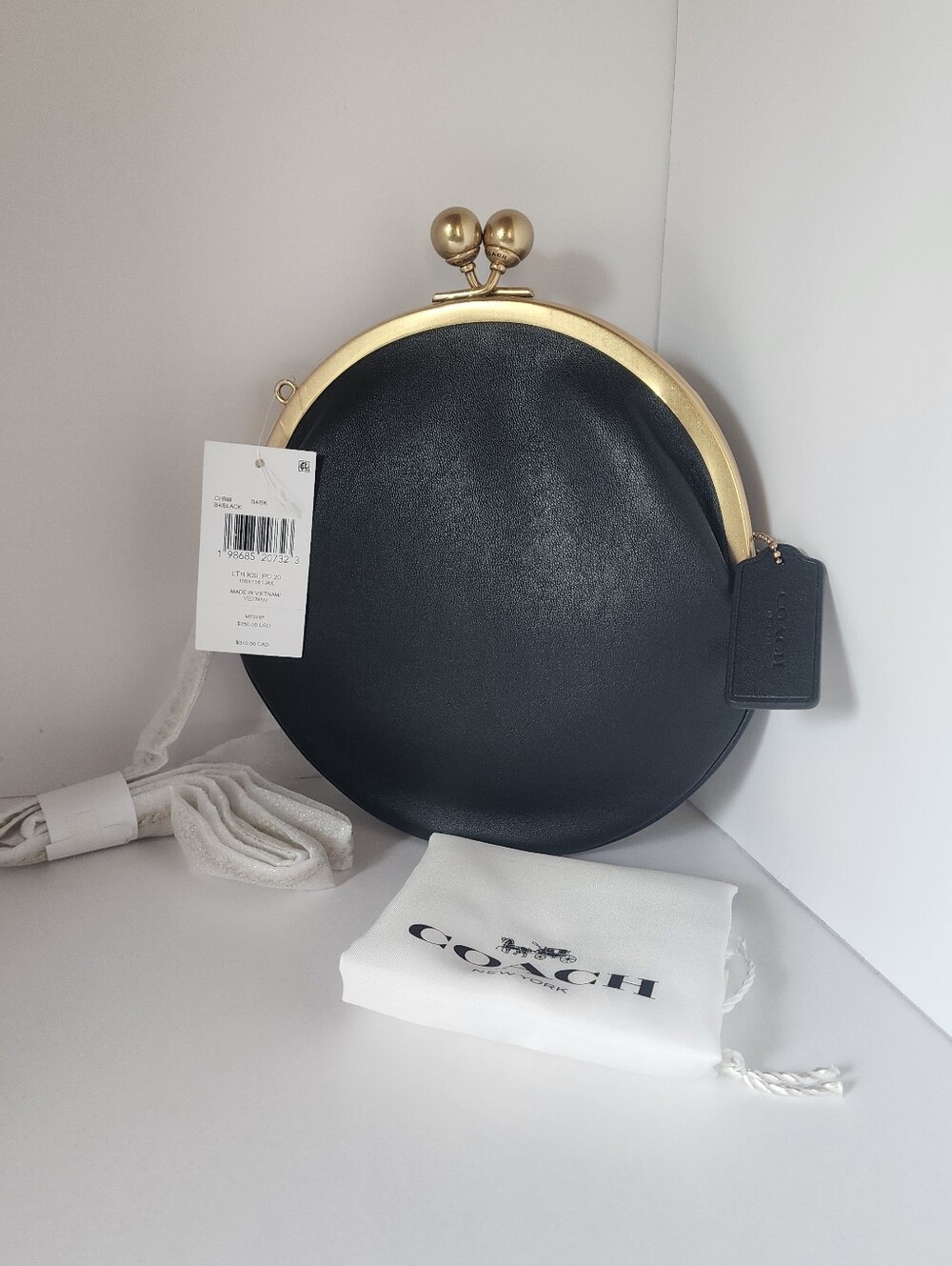 NWT Coach Kisslock Pouch 20
